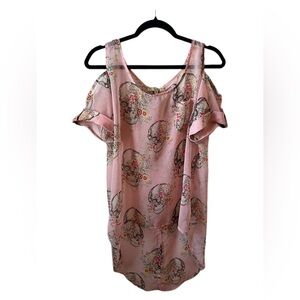 Cecico Cut-out Shoulder Hi-Low Short Sleeve Sheer Top Size M